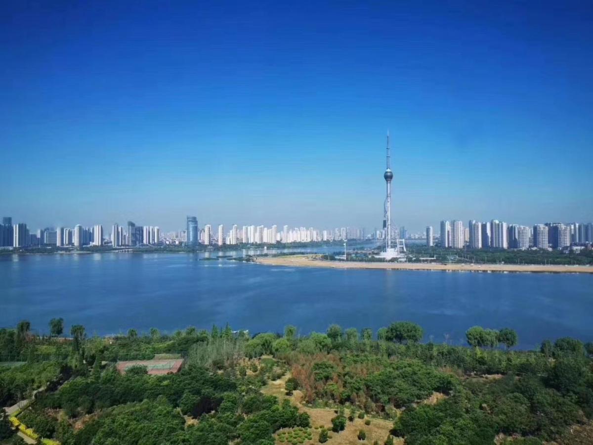 Howard Johnson Xiangyu Plaza Linyi Linyi  Exterior foto