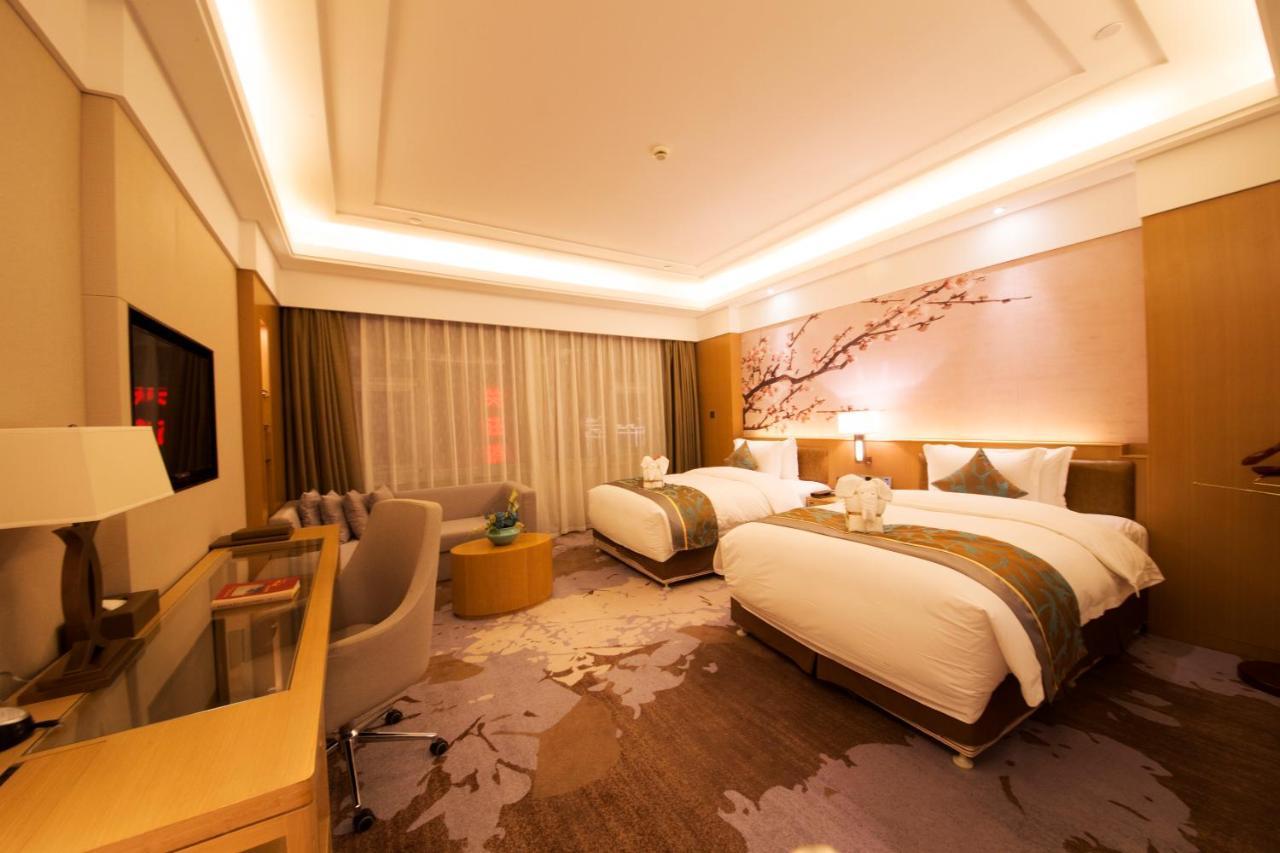 Howard Johnson Xiangyu Plaza Linyi Linyi  Exterior foto